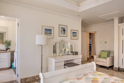 Luxury Villa Photo #21