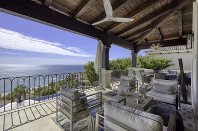 Luxury Villa Photo #25