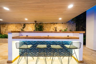Luxury Villa Photo #16