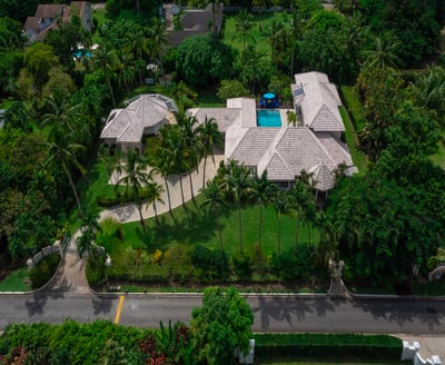Luxury Villa Photo #2
