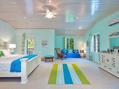 Luxury Villa Photo #4