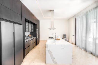 Luxury Villa Photo #18