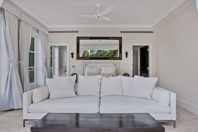 Luxury Villa Photo #40