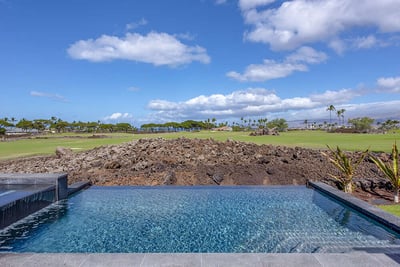 Luxury Villa Photo #4