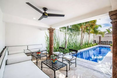 Luxury Villa Photo #8