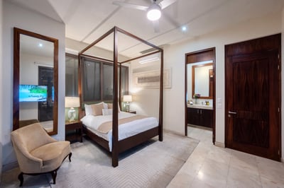 Luxury Villa Photo #43