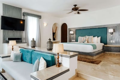 Luxury Villa Photo #32