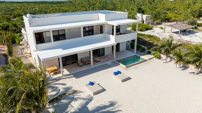 Luxury Villa Photo #2