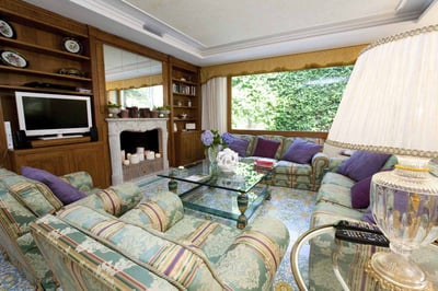 Luxury Villa Photo #6