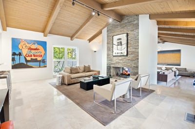 Luxury Villa Photo #18
