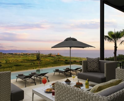 Luxury Villa Photo #2