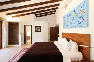 Luxury Villa Photo #25