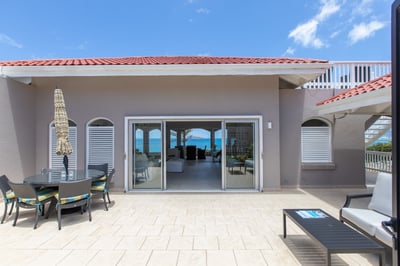 Luxury Villa Photo #9