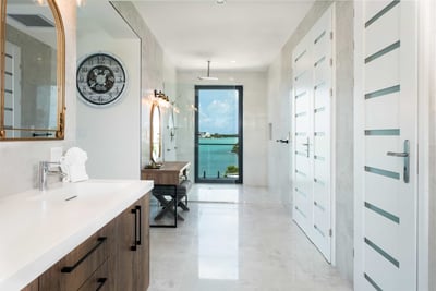 Luxury Villa Photo #40