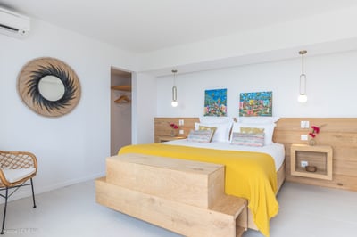 Bedroom 5: Situated on the ground floor and air-conditioned, king-size bed, en-suite.