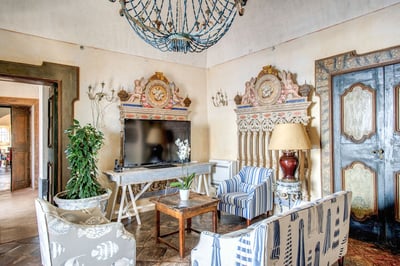 Luxury Villa Photo #18