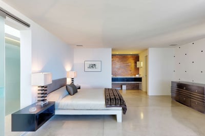 Luxury Villa Photo #50