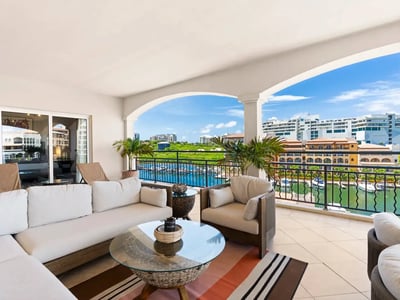 Luxury Villa Photo #2