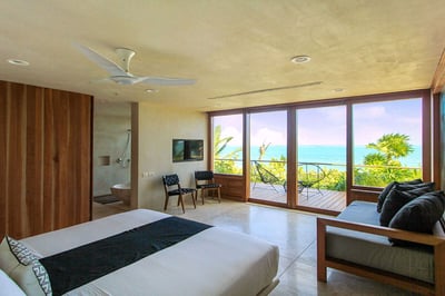 Luxury Villa Photo #7
