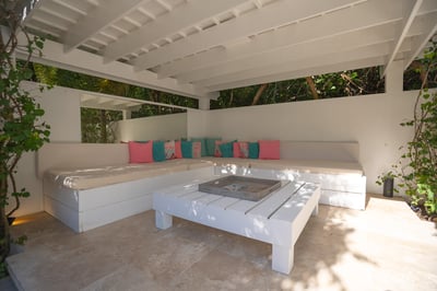 Luxury Villa Photo #27