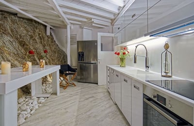 Luxury Villa Photo #22