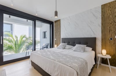 Luxury Villa Photo #10