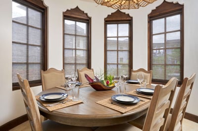 Luxury Villa Photo #6