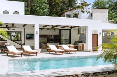 Casa La Familia