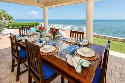 Luxury Villa Photo #6