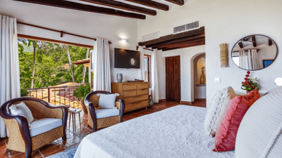 Luxury Villa Photo #43