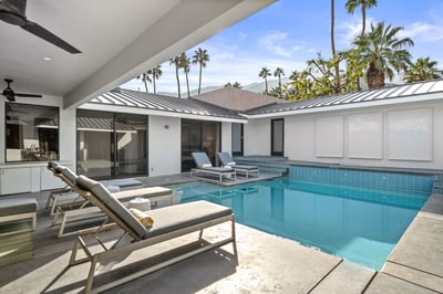 Luxury Villa Photo #4