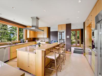 Luxury Villa Photo #18