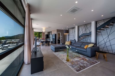 Luxury Villa Photo #19