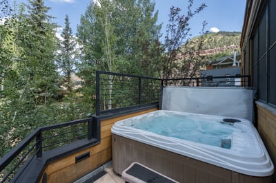 Luxury Villa Photo #19