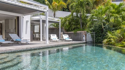 Luxury Villa Photo #2
