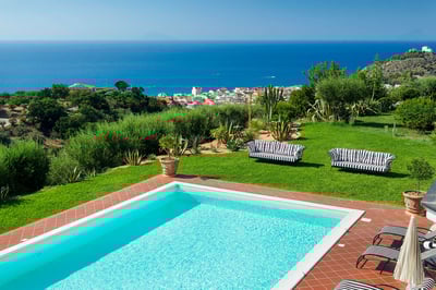 Luxury Villa Photo #3