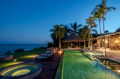 Luxury Villa Photo #5