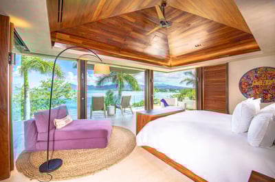 Luxury Villa Photo #25