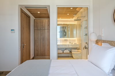 Luxury Villa Photo #48