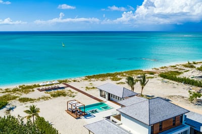 Luxury Villa Photo #2