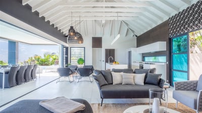 Luxury Villa Photo #21