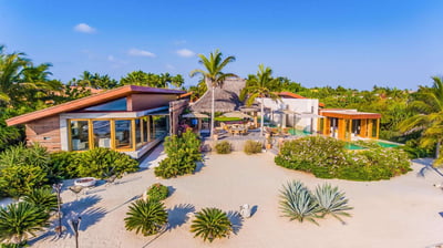 Luxury Villa Photo #2