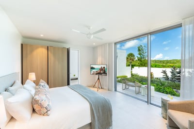 Luxury Villa Photo #7