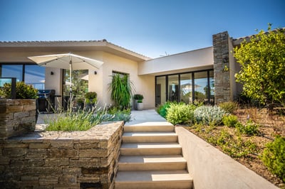 Luxury Villa Photo #12