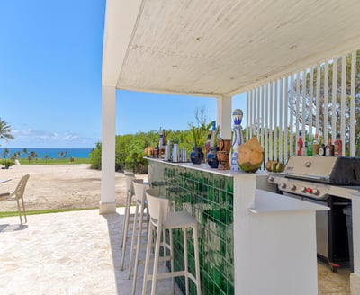 Luxury Villa Photo #10