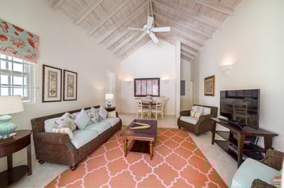 Luxury Villa Photo #18