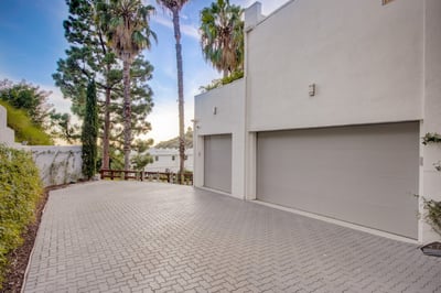 Luxury Villa Photo #14
