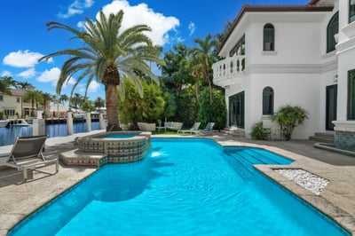 Luxury Villa Photo #8