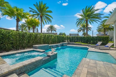 Luxury Villa Photo #6