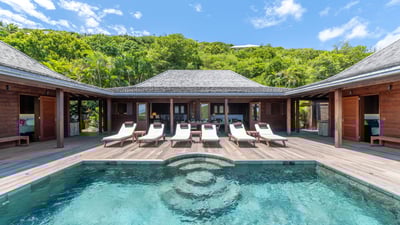 Luxury Villa Photo #2